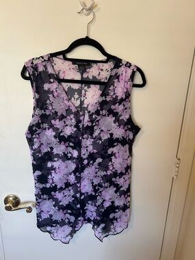Adele & Ivy Purple Floral V-Neck Sleeveless Camisole
